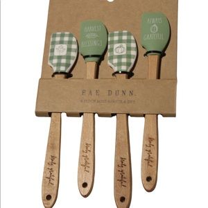 NWT Rae Dunn fall harvest Spatula 4pc set